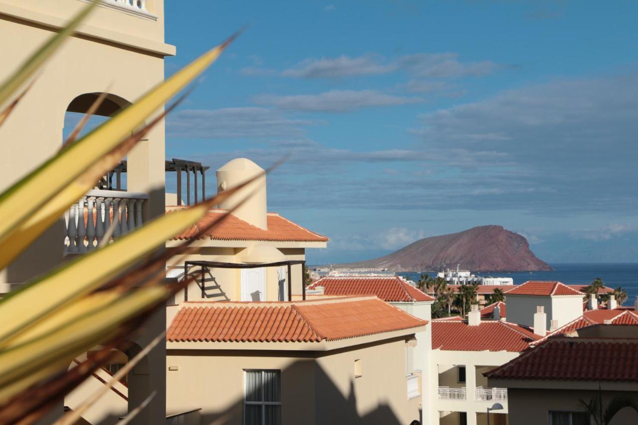 Golf View Apartment - Stunning Ocean View Golf Del Sur San Miguel de Abona Exterior foto